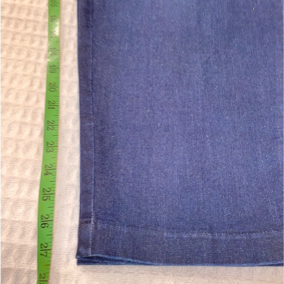 TORRID, Studio Denim, Comfort Flex Waist, Slim Taper, Size 22R, NEW with Tags - Picture 3 of 16